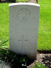 Klagenfurt War Cemetery - Hazell, Kenneth Victor